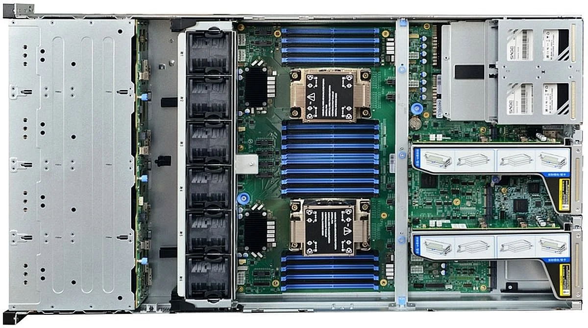 Сервер Гравитон СН2122И6 вид сверху